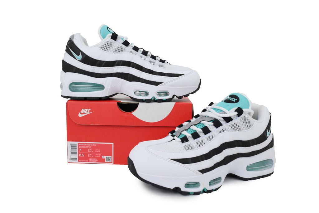 Nike Air Max 95 à bordure noire