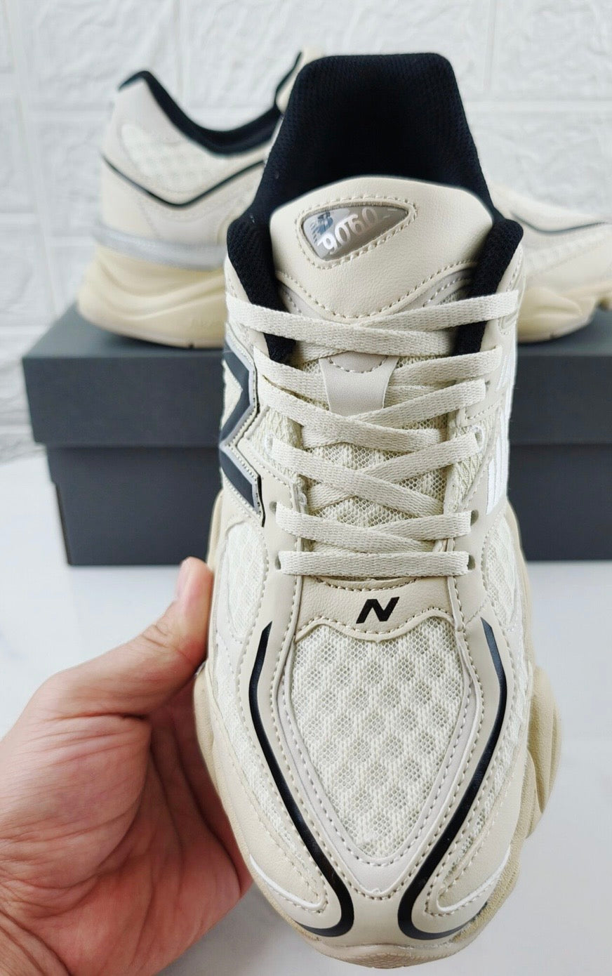 New Balance 9060