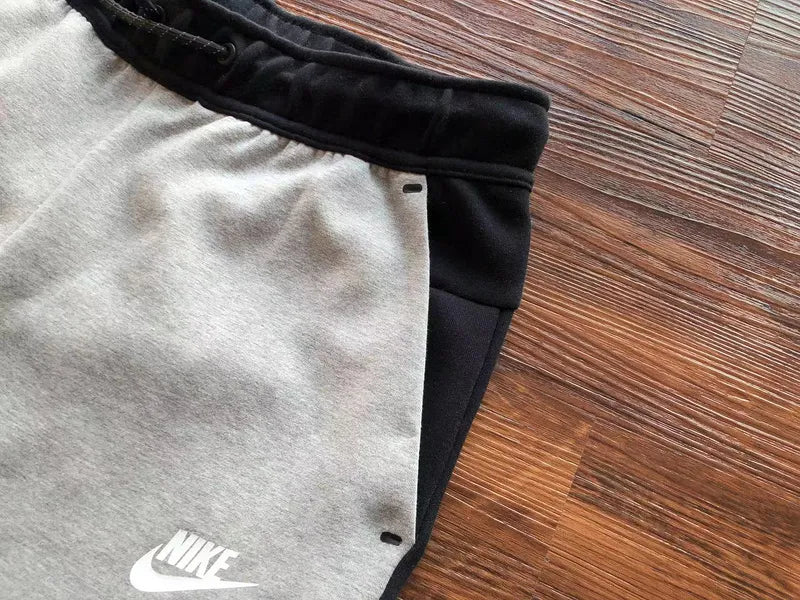 survêtement Nike teck gris et noir